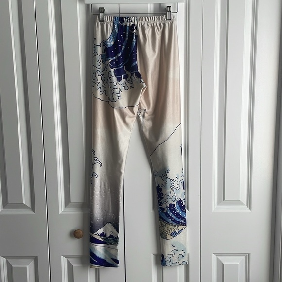 BLACKMILK The Great Wave leggings 🌊 - Picture 5 of 10